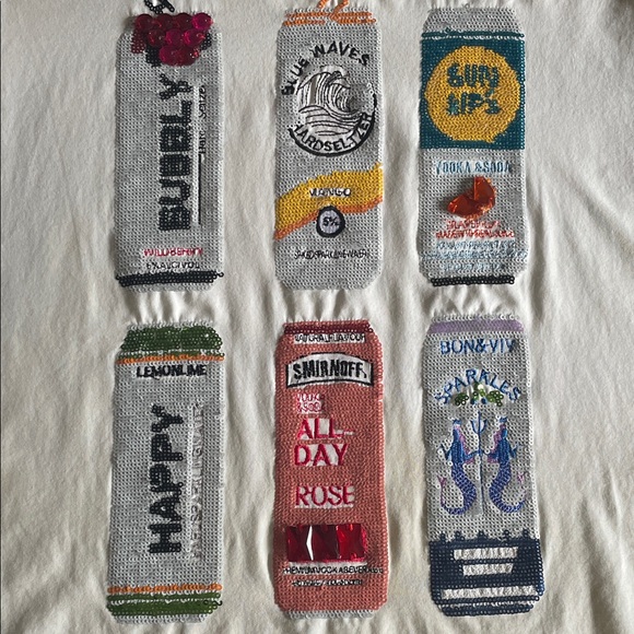 QUEEN OF SPARKLES Tee with Sequin Spritzer Cans - Picture 2 of 14